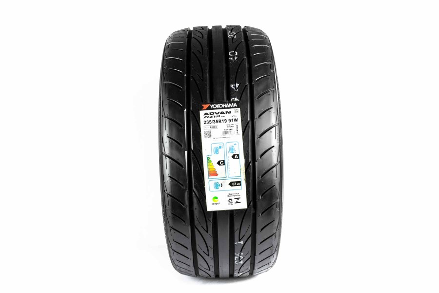 Pneu Aro 19 PNEU YOKOHAMA ADVAN FLEVA V701 235/35 R19 91W